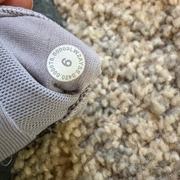 Lululemon Energy Floral Print Sports Bra - Black and Purple - Picture 3 of 3